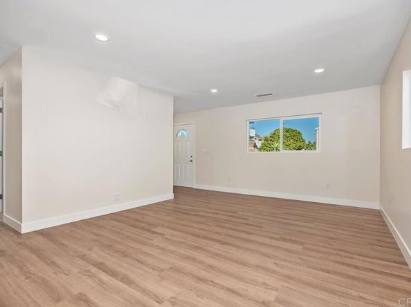 2839 Emerald Drive, Oceanside CA 92056