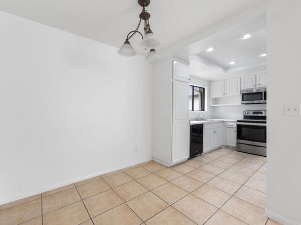 3458 Los Mochis Way, Oceanside CA 92056