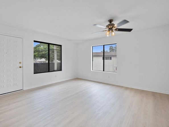 3458 Los Mochis Way, Oceanside CA 92056