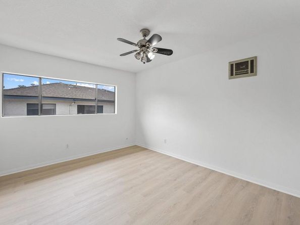 3458 Los Mochis Way, Oceanside CA 92056