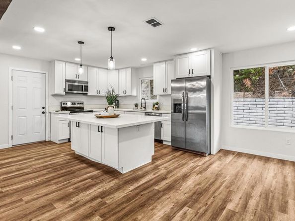 10906 Serena Lane, Lakeside CA 92040