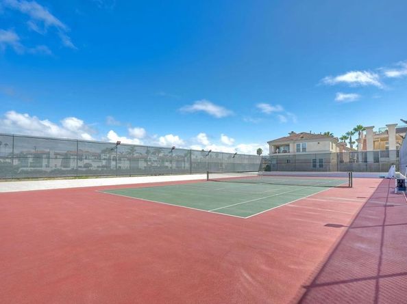 910 N Pacific Street 15, Oceanside CA 92054
