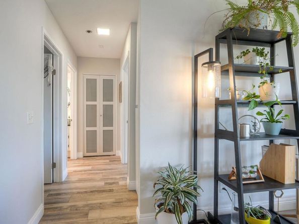 910 N Pacific Street 15, Oceanside CA 92054