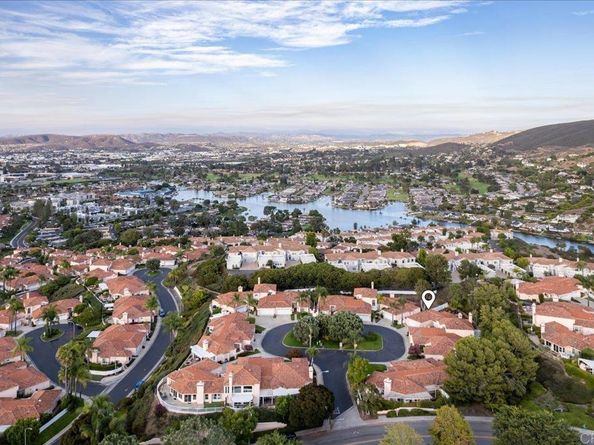 1203 Via Apuesto, San Marcos CA 92078