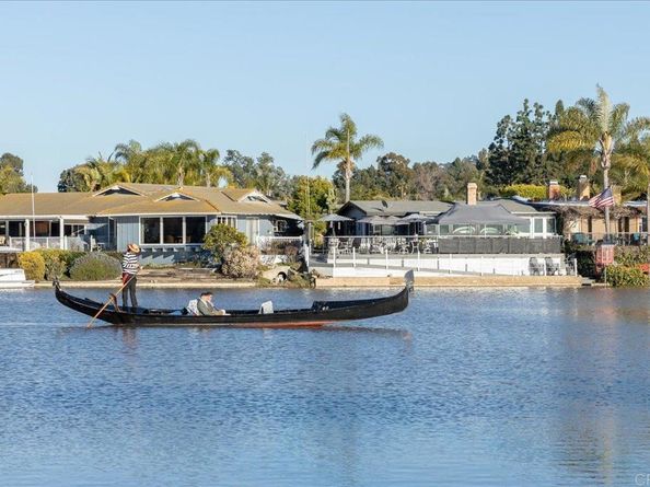 1203 Via Apuesto, San Marcos CA 92078