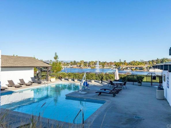 1203 Via Apuesto, San Marcos CA 92078