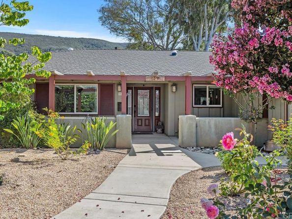 1239 San Julian Place, San Marcos CA 92078