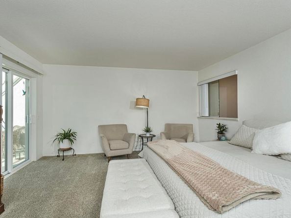 656 Westlake Street, Encinitas CA 92024
