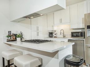 656 Westlake Street, Encinitas CA 92024