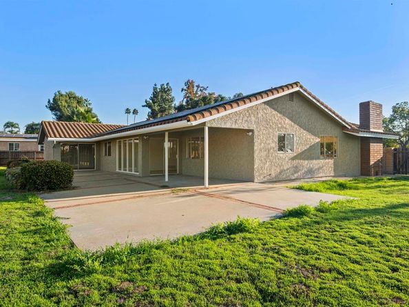 1940 Willowbrook Court, El Cajon CA 92019