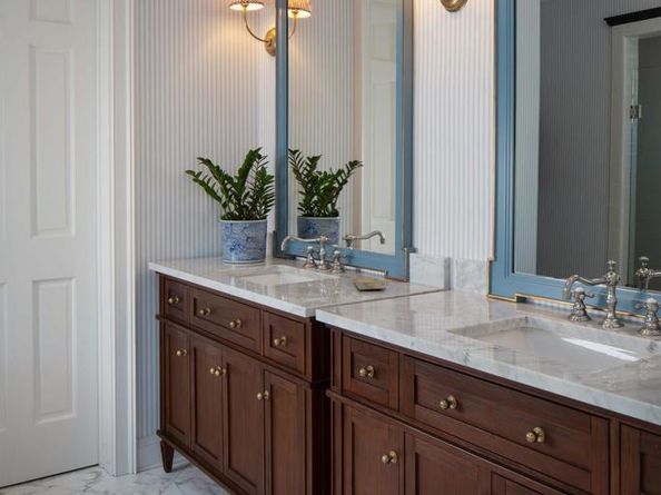 5735 Dolphin Place, La Jolla CA 92037