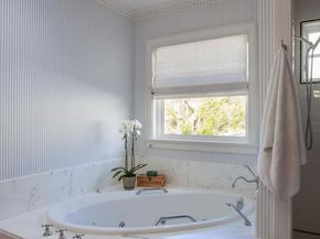 5735 Dolphin Place, La Jolla CA 92037