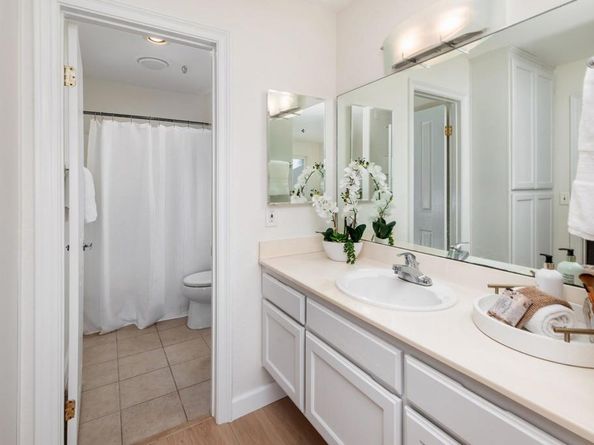 3991 Crown Point Drive P13, San Diego CA 92109