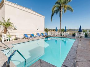 3991 Crown Point Drive P13, San Diego CA 92109