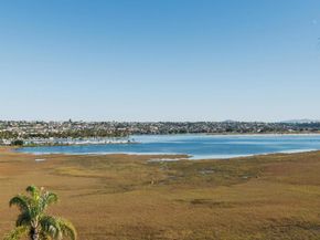 3991 Crown Point Drive P13, San Diego CA 92109