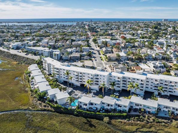 3991 Crown Point Drive P13, San Diego CA 92109