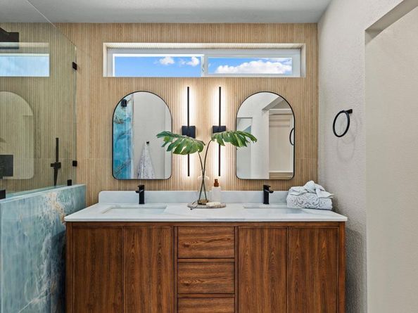 1401 Corte Rapallo, Escondido CA 92026