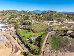 1420 Wilshire Rd, Fallbrook CA 92028