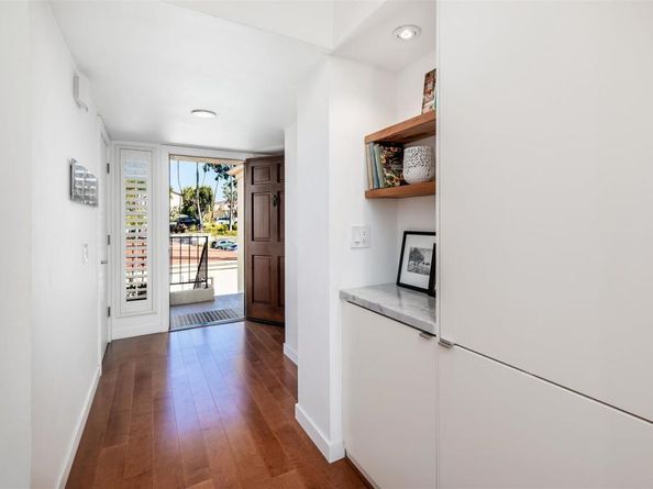 7323 Calle Luna, Carlsbad CA 92009