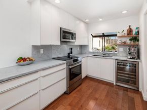 7323 Calle Luna, Carlsbad CA 92009