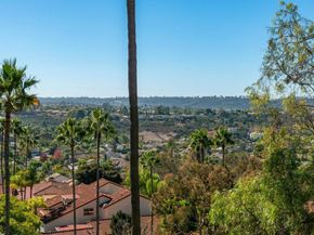 7323 Calle Luna, Carlsbad CA 92009