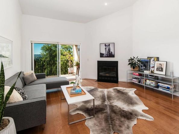 7323 Calle Luna, Carlsbad CA 92009