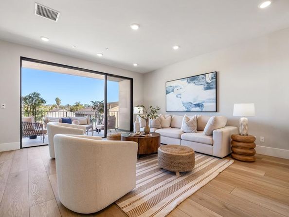 320 Chinquapin Avenue, Carlsbad CA 92008