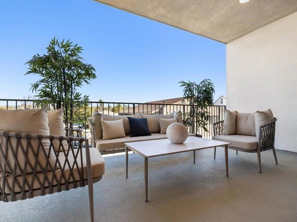 320 Chinquapin Avenue, Carlsbad CA 92008