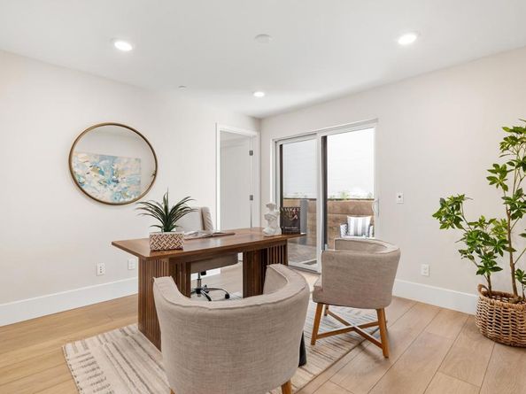 320 Chinquapin Avenue, Carlsbad CA 92008