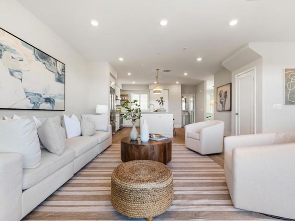 320 Chinquapin Avenue, Carlsbad CA 92008