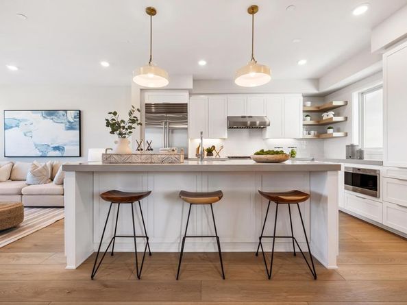 320 Chinquapin Avenue, Carlsbad CA 92008