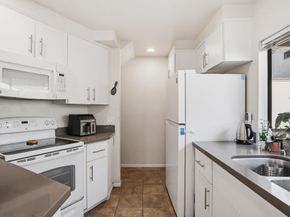 8435 Via Mallorca 92, La Jolla CA 92037