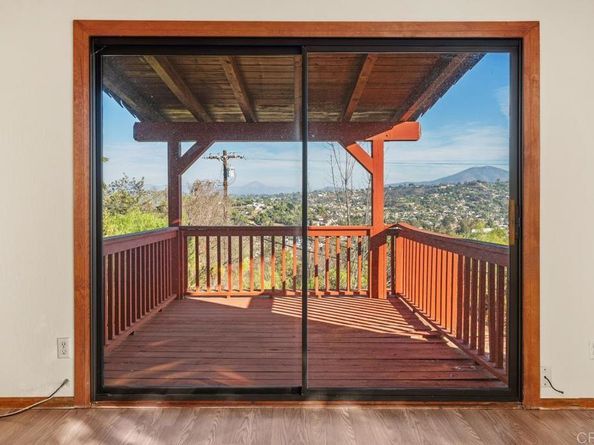 3810 Kenwood Dr, Spring Valley CA 91977