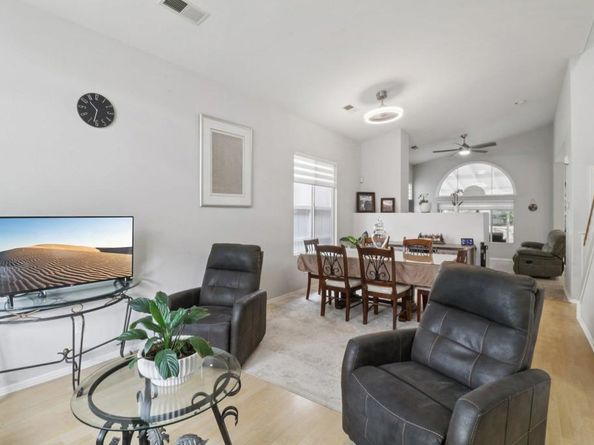 232 Manzanilla Way, Oceanside CA 92057