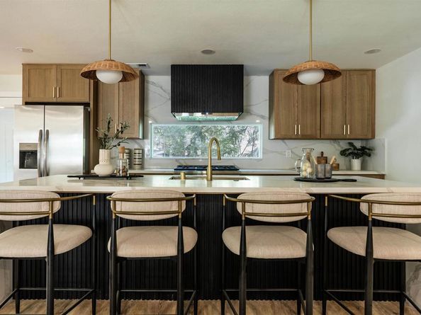 2275 Ivy Road, Oceanside CA 92054