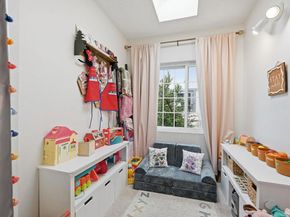 270 Chestnut Way, Oceanside CA 92057