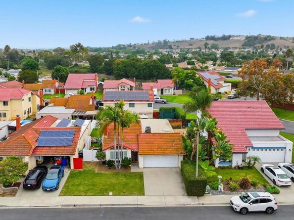 270 Chestnut Way, Oceanside CA 92057