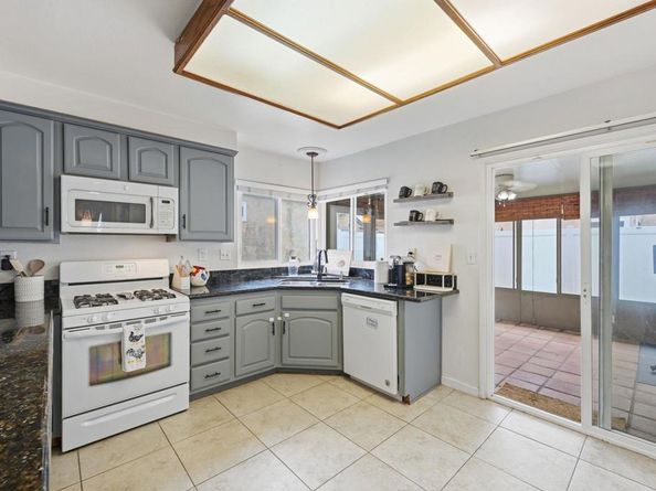 270 Chestnut Way, Oceanside CA 92057