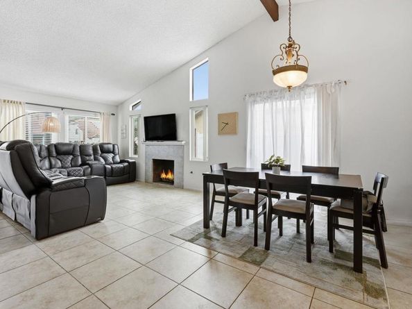 270 Chestnut Way, Oceanside CA 92057