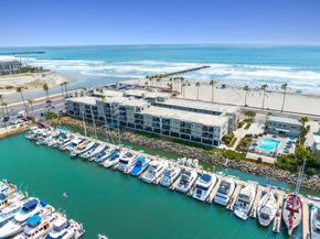 1202 N PACIFIC Street 402A, Oceanside CA 92054