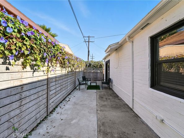6325 6th Avenue, Los Angeles CA 90043
