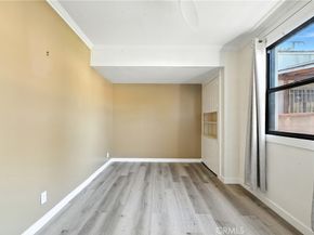 6325 6th Avenue, Los Angeles CA 90043