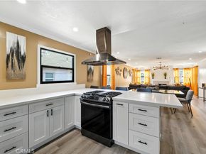 6325 6th Avenue, Los Angeles CA 90043