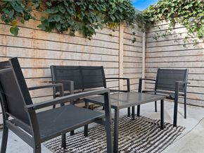 6325 6th Avenue, Los Angeles CA 90043