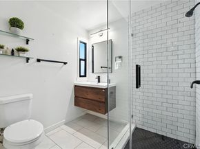 6325 6th Avenue, Los Angeles CA 90043