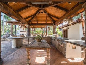 647 Crest Drive, El Cajon CA 92019