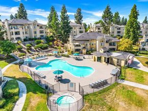 2083 Lakeridge Circle 104, Chula Vista CA 91913