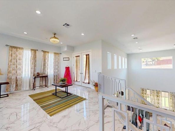 1830 Vista way, El Cajon CA 92019