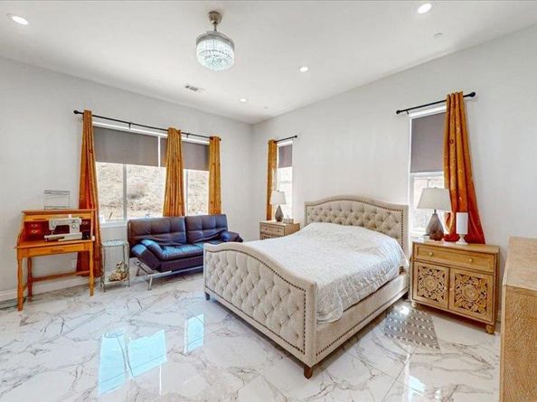 1830 Vista way, El Cajon CA 92019