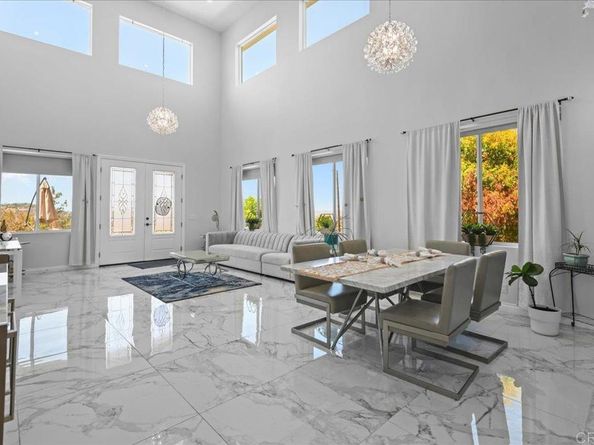 1830 Vista way, El Cajon CA 92019